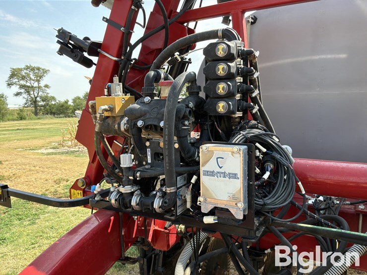 2023-case-ih-nutri-placer-2800-liquid-applicator-image-10