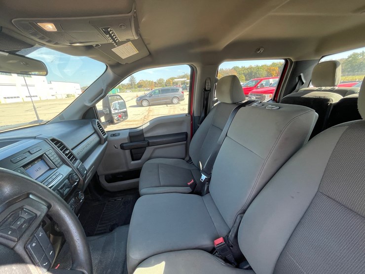 #1525-•-2021-ford-f-250-xl-pickup-truck-(has-wi-title)-image-15