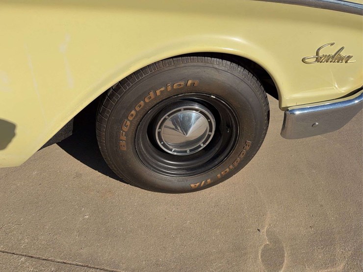 1960-ford-sunliner-image-23