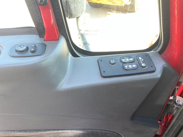 #1502-•-2018-international-7600-quad-axle-dump-truck-(has-wi-title)-with-accessories-image-43