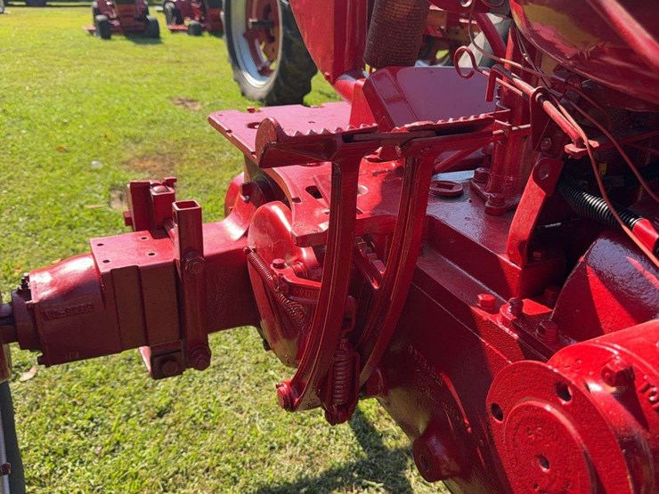 1940-farmall-h-image-17
