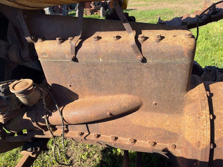 fordson-trackson-f-image-44