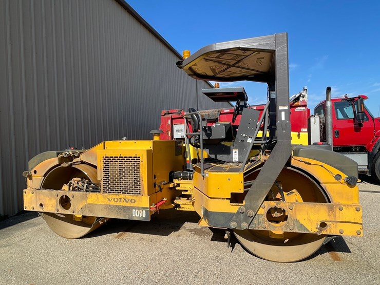 #1509-•-2010-volvo-dd90-vibratory-compactor-image-5