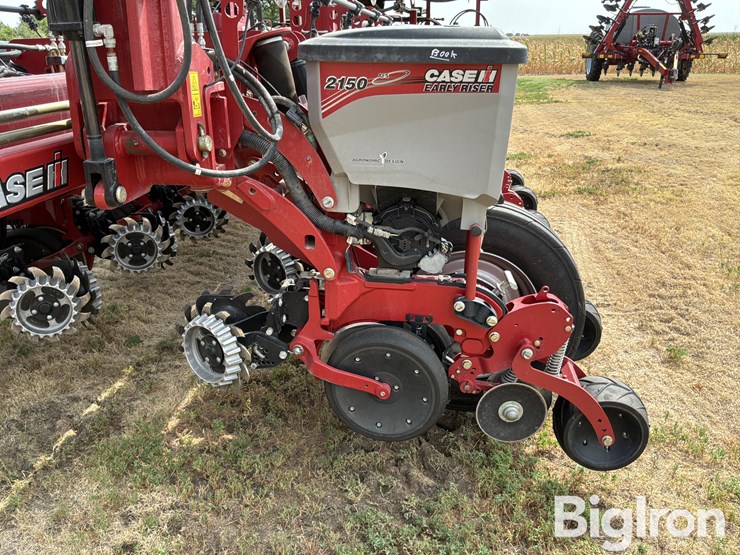2018-case-ih-early-riser-2150-16r30"-planter-image-9