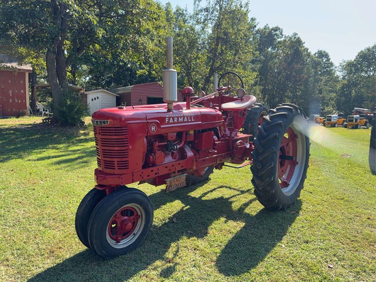 1940-farmall-h-image-2