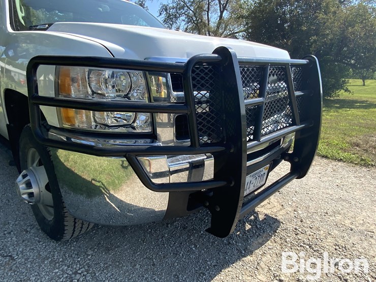 2009-chevrolet-silverado-3500-hd-4x4-flatbed-service-truck-image-12