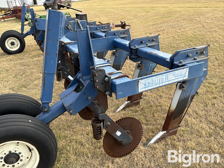 1997-blu-jet-3-pt-sub-tiller-9-shank-ripper-plow-w/anhydrous-tubes-image-9