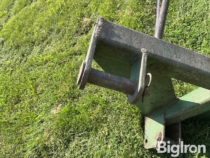 john-deere-3-pt-bale-carrier-w/-trailer-hitch-image-10