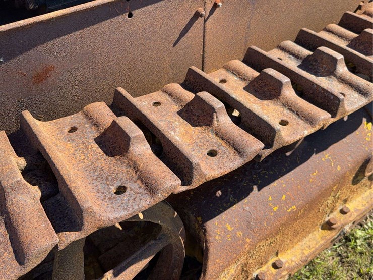 caterpillar-2-ton-image-30