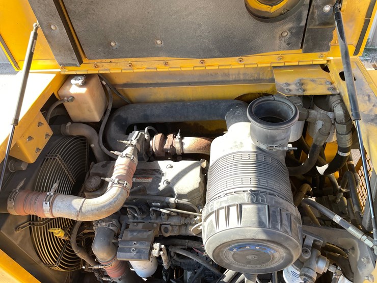 #1509-•-2010-volvo-dd90-vibratory-compactor-image-17