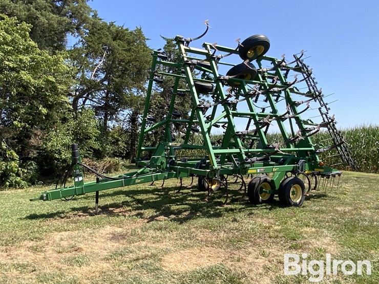 john-deere-980-32'-field-cultivator-image-1