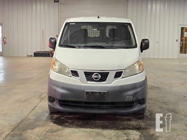 2016-nissan-nv200-image-7