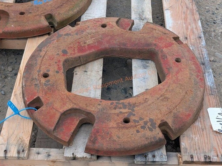 2--farmall-tractor-wheel-weights-image-4