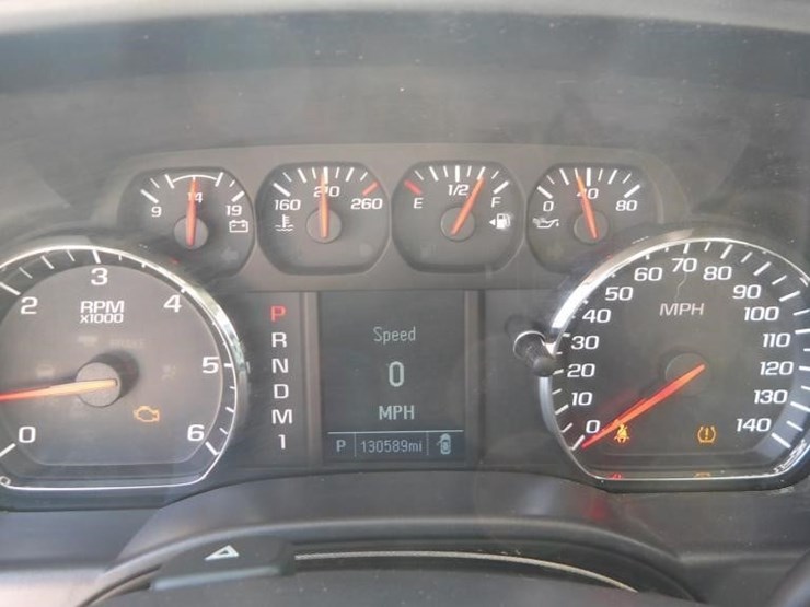 2015-gmc-2500-image-24
