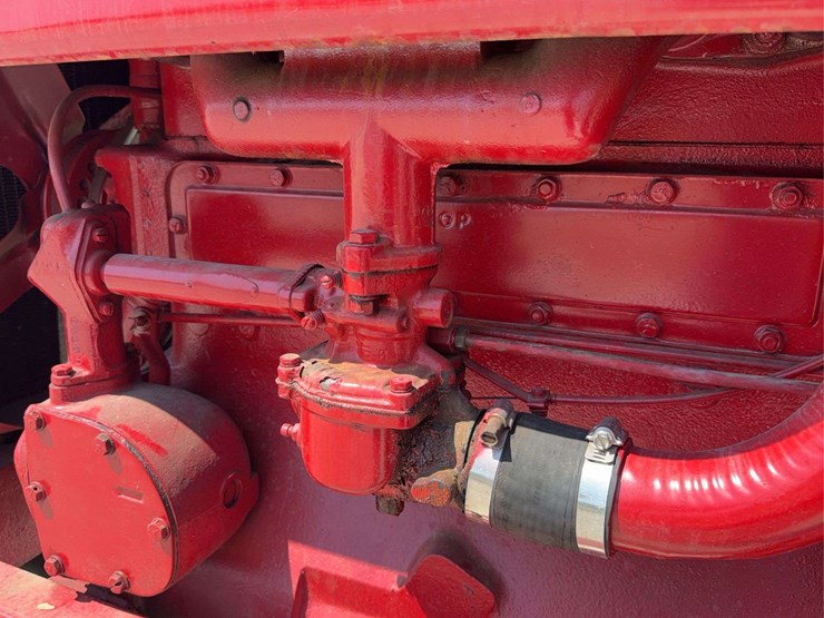 farmall-400-image-47