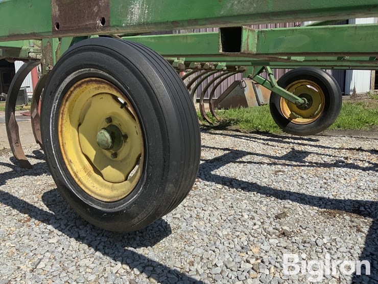 john-deere-e1600-3-pt-10'-stick/root-rake-image-19