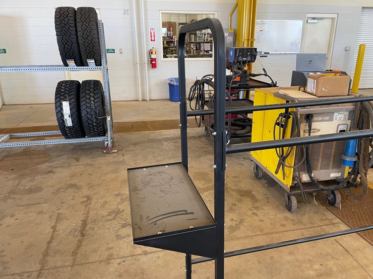 #1543-•-rolling-tire-rack-image-4