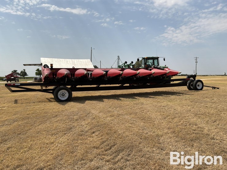 2023-case-ih-4408-8r30"-corn-head-w/header-trailer-image-2