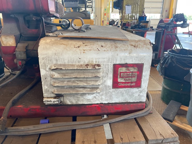 #1539-•-good-all-start-all-gas-jump-unit-on-transport-image-6