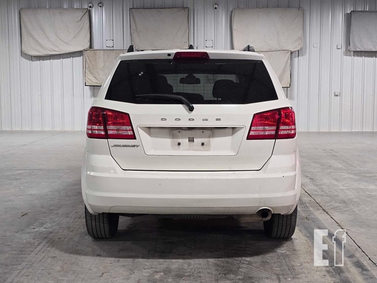 2018-dodge-journey-se-image-8
