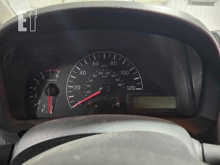 2016-nissan-nv200-image-12