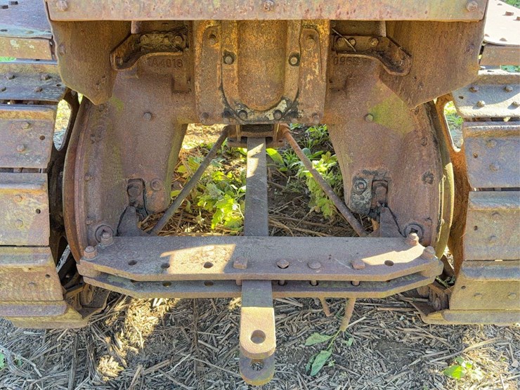 caterpillar-ten-high-clear-image-36