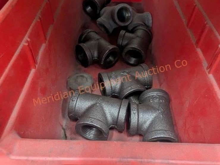 wire-rolling-rack-w/-asst-pipe/plumbing-fittings-image-14