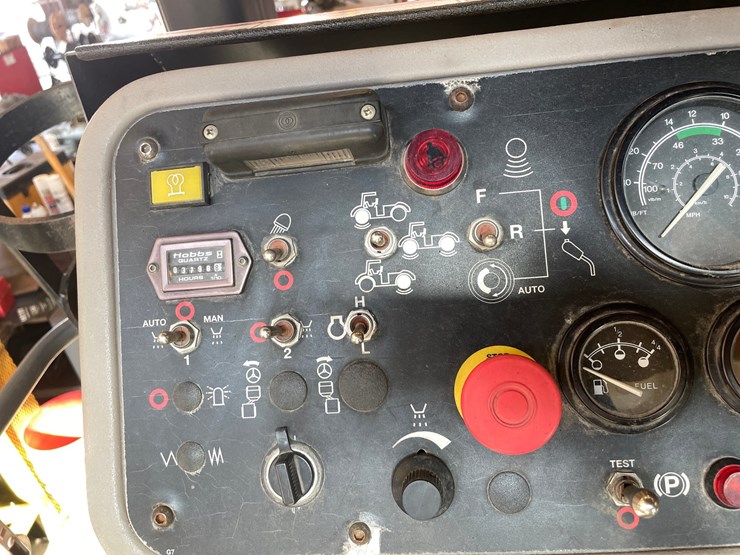 #1537-•-2010-volvo-dd70-vibratory-compactor-image-17