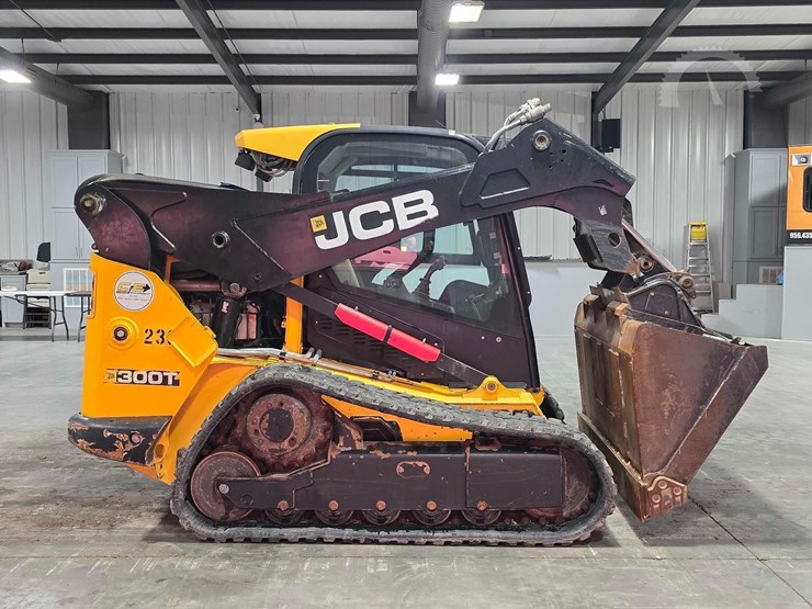 2020-jcb-300t-image-6