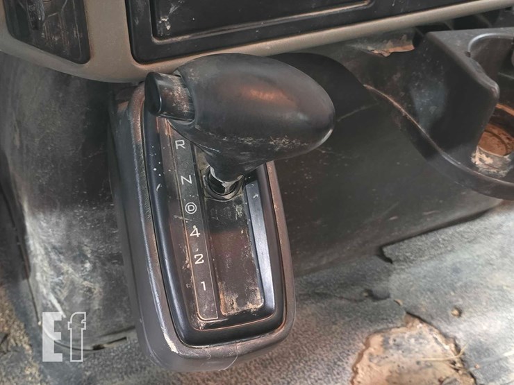 2016-international-durastar-4300-image-14