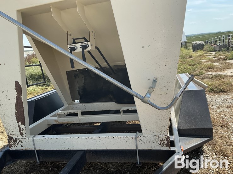 friesen-seed-express-240-seed-tender-image-15