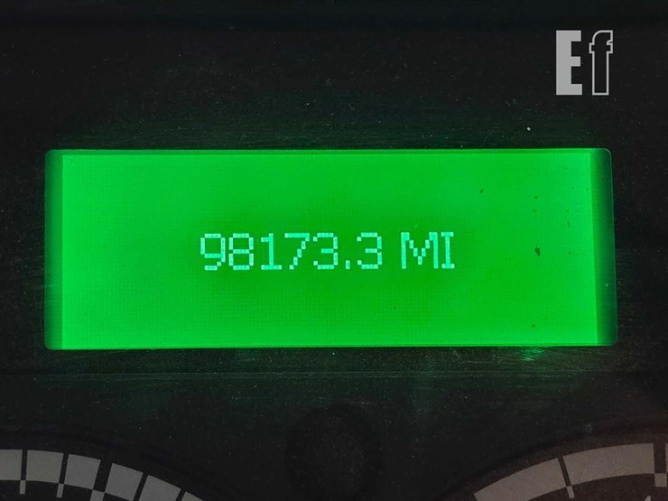 2017-freightliner-business-class-m2-106-6865-image-13