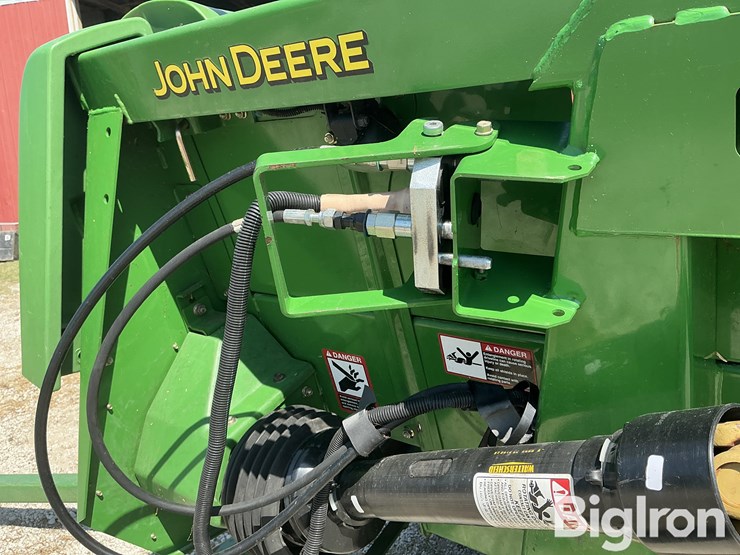 2009-john-deere-606c-6r30-corn-head-w/-head-trailer-image-11