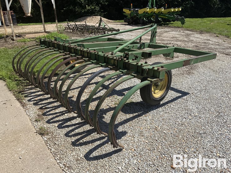 john-deere-e1600-3-pt-10'-stick/root-rake-image-5