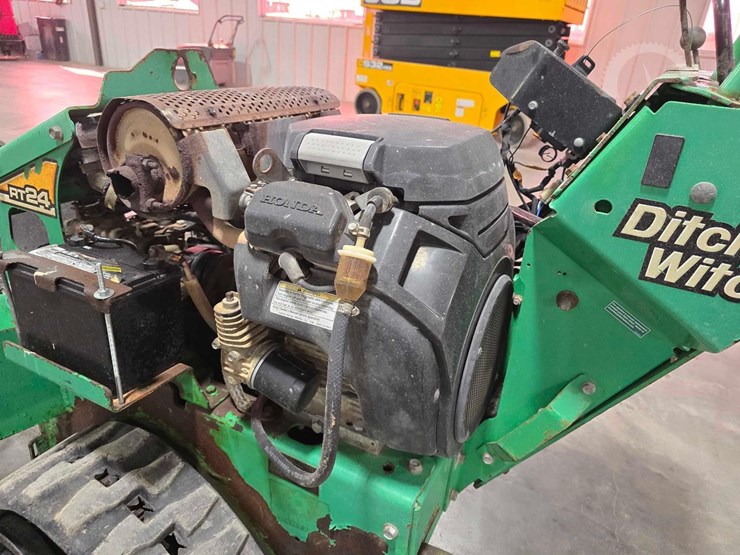 ditch-witch-rt24-image-21