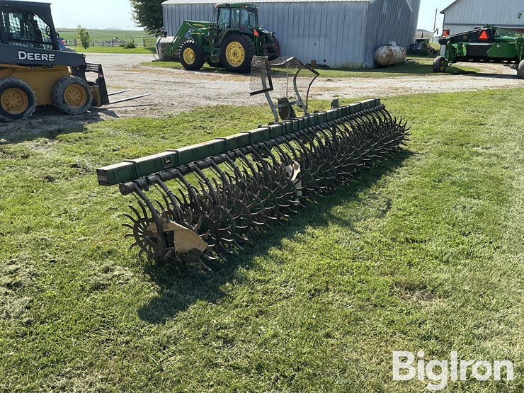 john-deere-415-15'-rotary-hoe-image-3