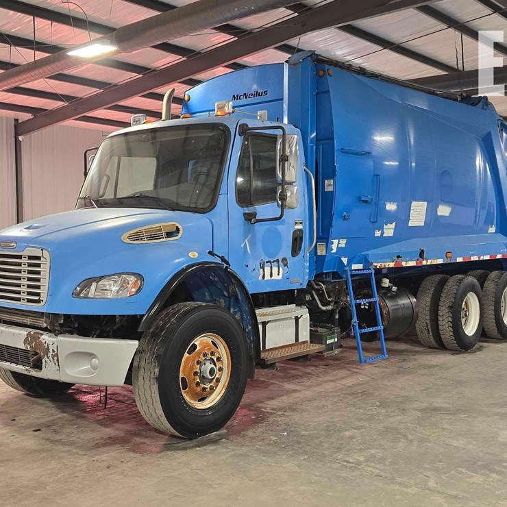 2010 FREIGHTLINER BUSINESS CLASS M2 106