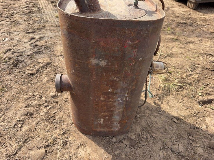 farmall-fuel-tank-image-4