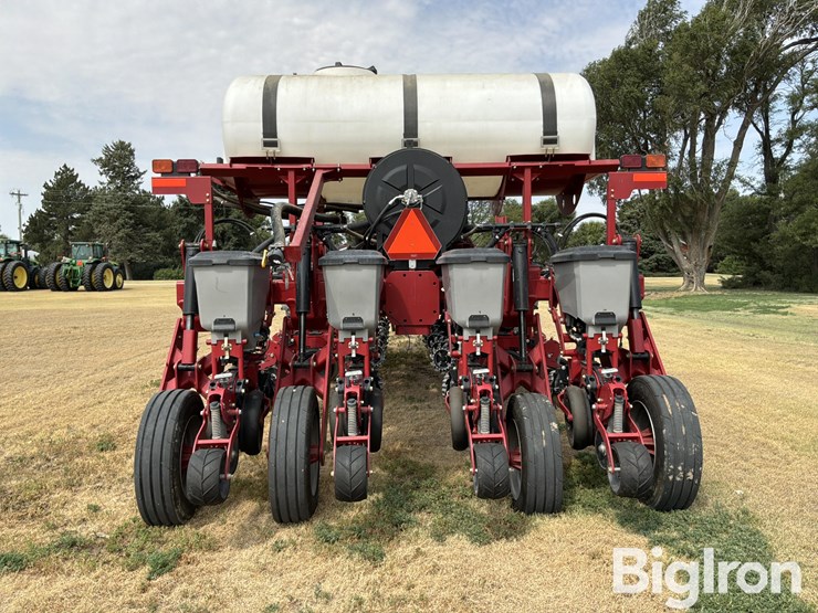 2018-case-ih-early-riser-2150-16r30"-planter-image-6