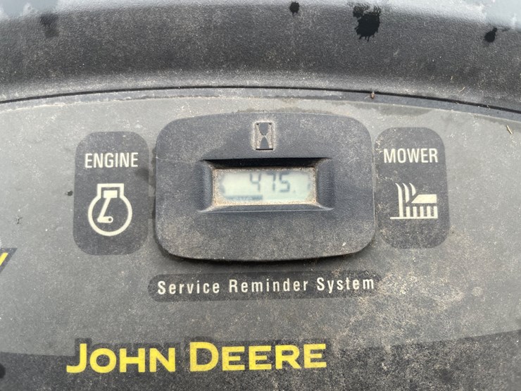 #1011-•-200-john-deere-l110-riding-lawn-mower-image-32