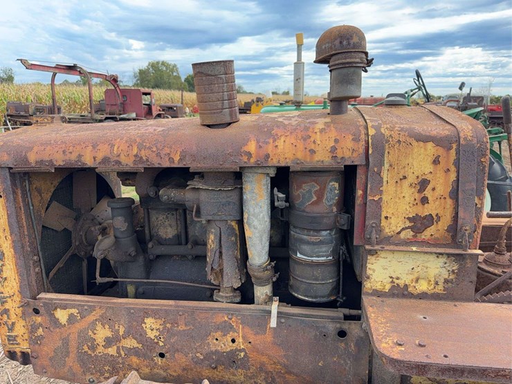 caterpillar-twenty-five-image-46