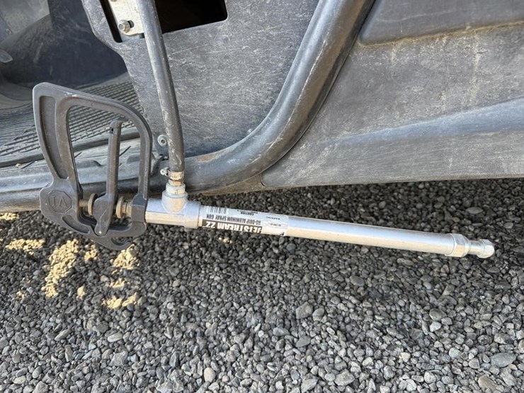2018-bms-stallion-600rx-utility-cart-image-17