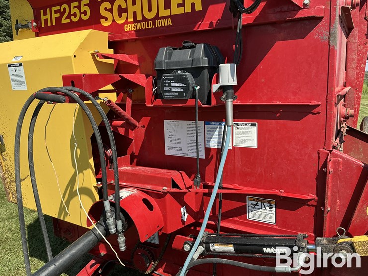 schuler-hf255-feed-wagon-image-13