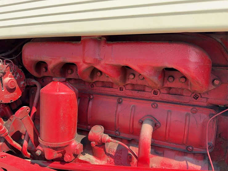 farmall-560-diesel-image-45