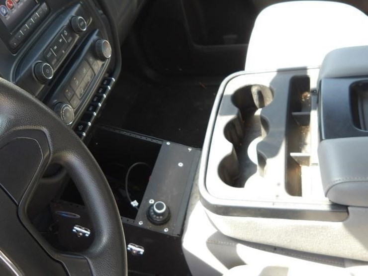 2015-gmc-2500-image-26