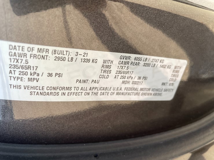 #1521-•-2021-chrysler-voyager-mini-van-(has-wi-title)-image-24