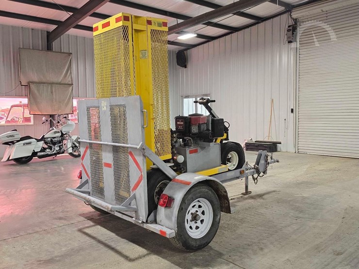 trailer-mounted-pavement-breaker-image-3