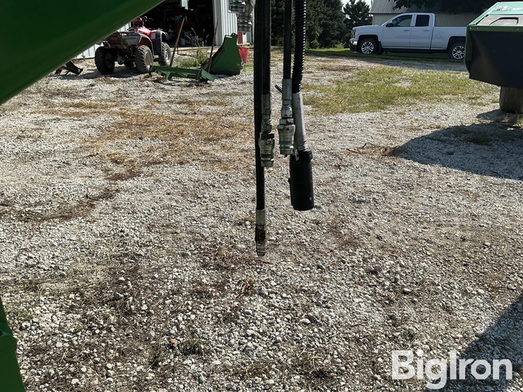2015-john-deere-946-mower-conditioner-image-14