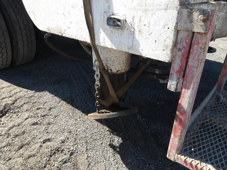 2007-sterling-l7500-drilling-rig-truck-image-13
