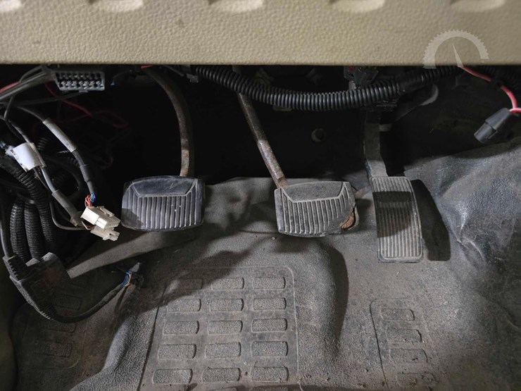 2008-ford-f550-image-11